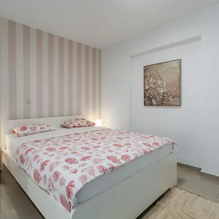 Hundefreundliches Mit Mediterranem Garten - 600 Meter Zum Apartamento