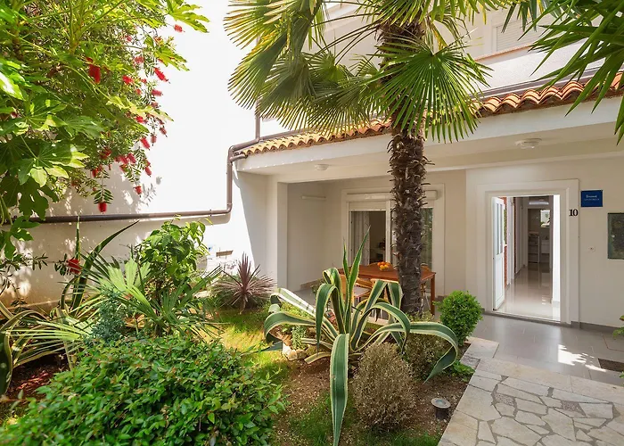 Hundefreundliches Mit Mediterranem Garten - 600 Meter Zum