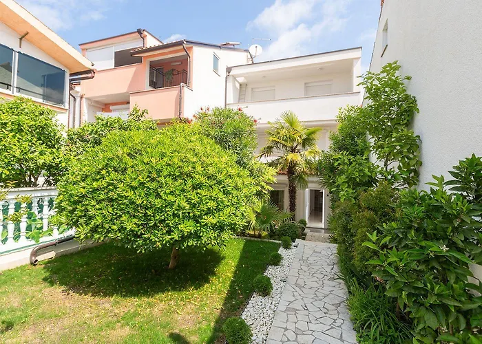 Hundefreundliches Mit Mediterranem Garten - 600 Meter Zum